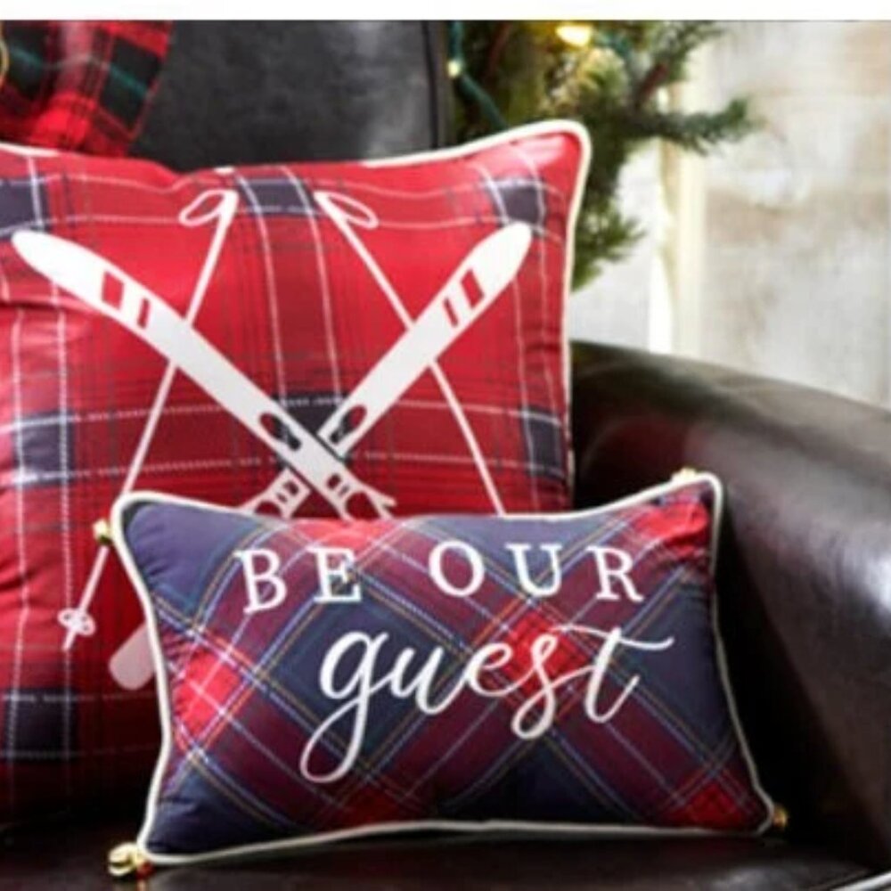 Holiday Pillow, Decorative Christmas Pillow, Christmas decor, Guest Room Decor